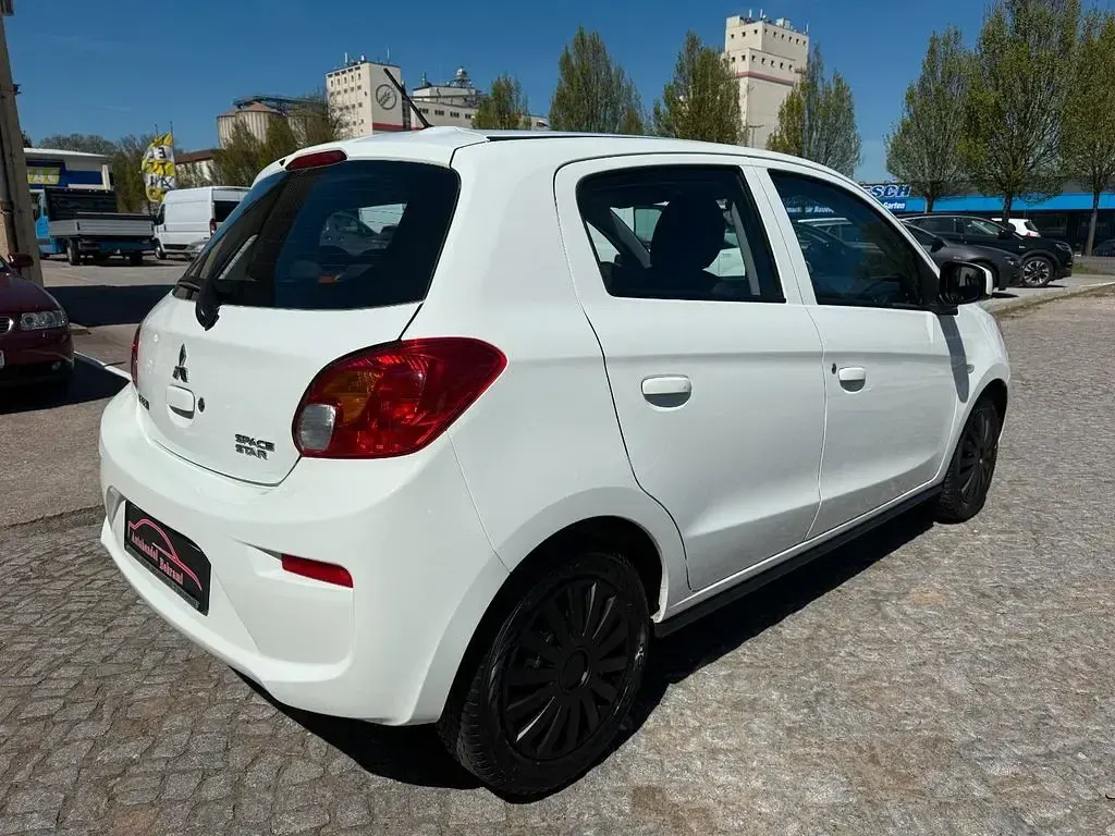 Second-hand Mitsubishi Space Star Basis 77 CP (56 kW) 2017 Alb Hatchback