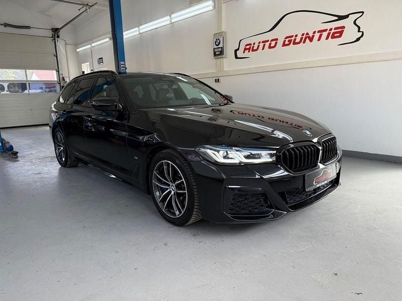 Schwarz Gebraucht 2021 BMW 530 M Sport Kombi | 33.998 € (Fairer Preis) - Bild 1/4