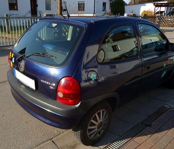 Gebraucht Opel Corsa Eco 54 PS (39 kW) 1999 Blau Kleinwagen