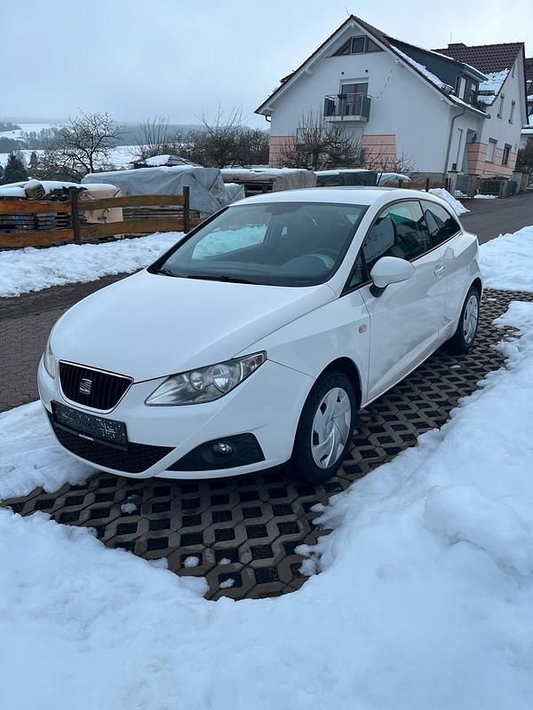 Gebraucht Seat Ibiza 86 PS (63 kW) 2010 Weiß Kleinwagen