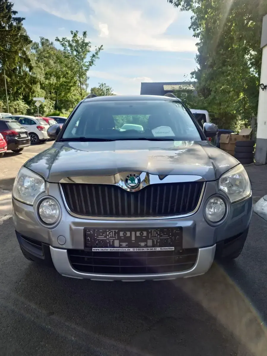 Gebraucht Skoda Yeti 122 PS (89 kW) 2011 Grau SUV