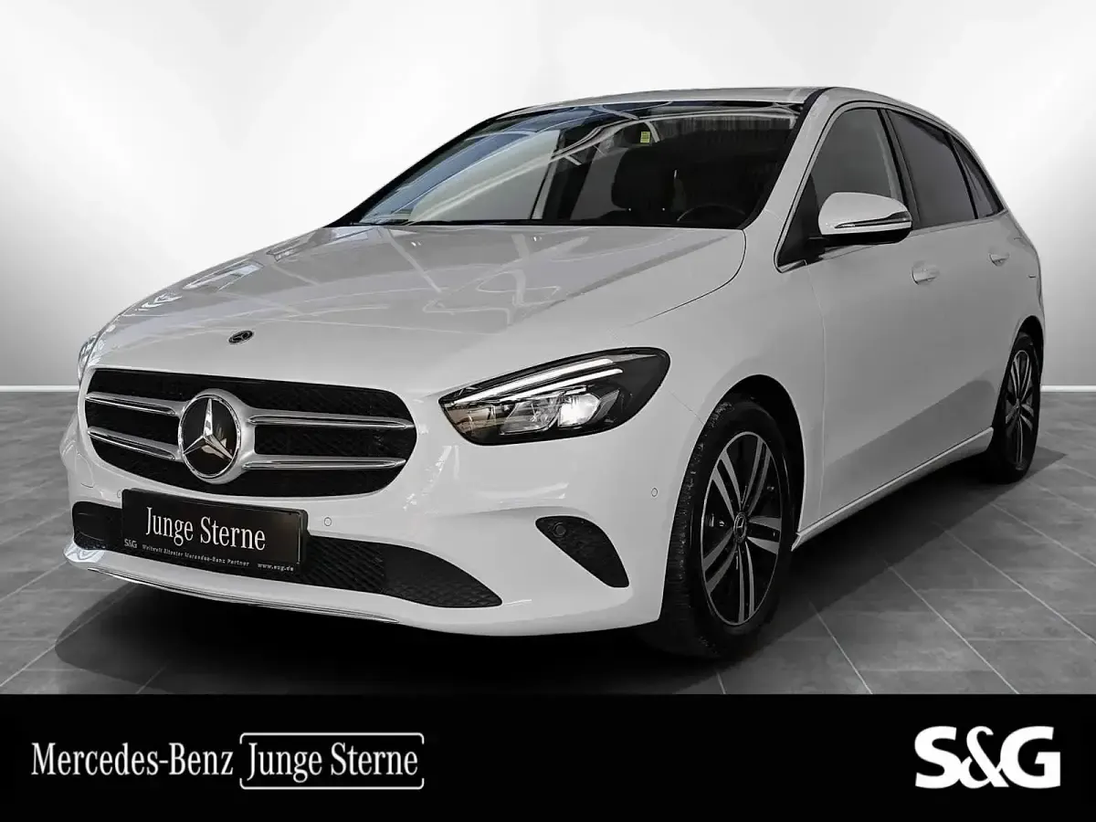 Gebraucht Mercedes B200 Progressive 163 PS (119 kW) 2022 Kleinwagen