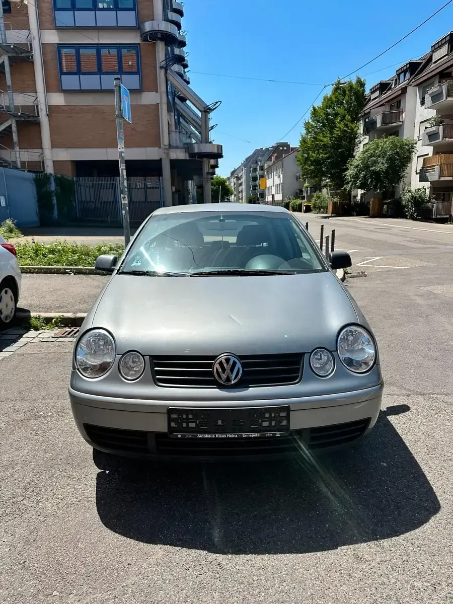 Używany VW Polo 75 KM (55 kW) 2005 Srebrny Hatchback