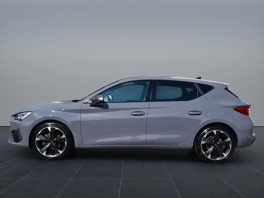 Gebraucht Cupra Leon 150 PS (110 kW) 2024 Graphene grau Limousine