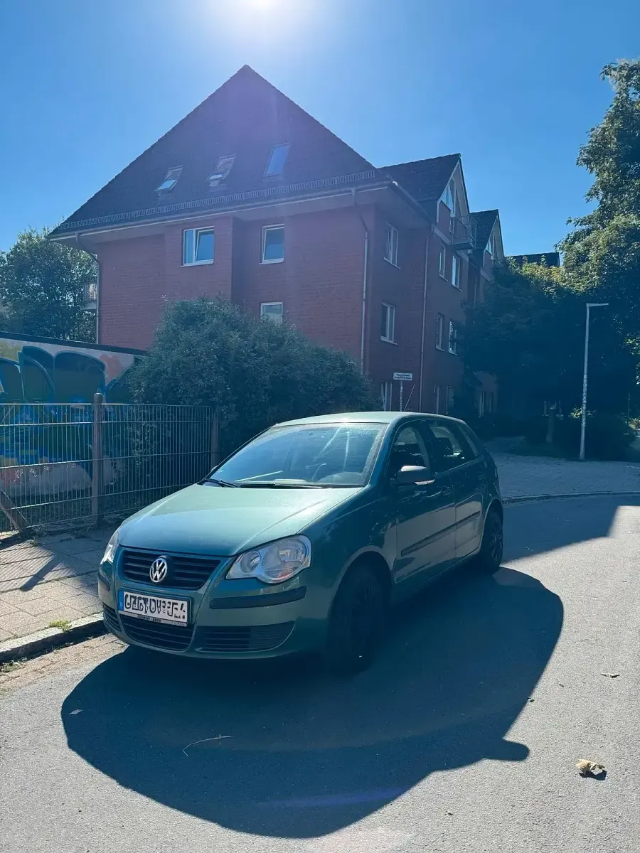 Gebraucht VW Polo 65 PS (47 kW) 2006 Grün Kleinwagen