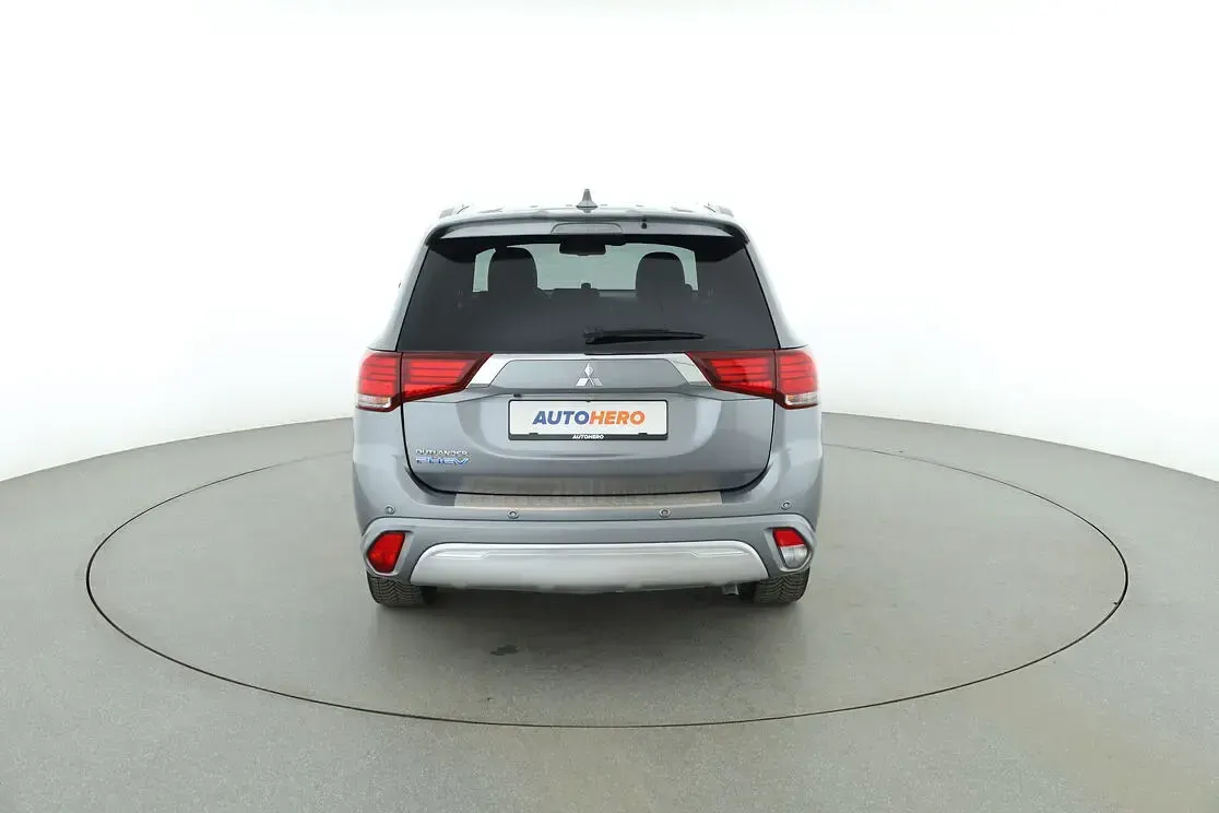 Gebraucht Mitsubishi Outlander P-HEV Top 311 PS (228 kW) 2019 Grau SUV