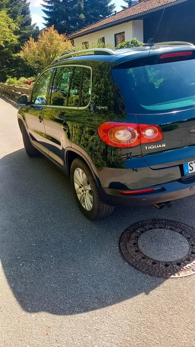 Gebraucht VW Tiguan 140 PS (102 kW) 2011 Grün SUV