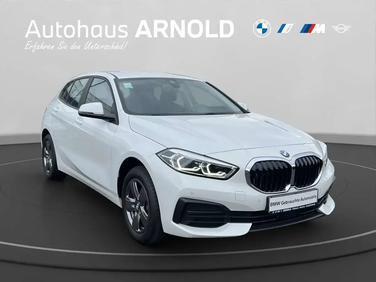 Gebraucht BMW 116 Advantage 109 PS (80 kW) 2023 Alpinweiß uni Kleinwagen