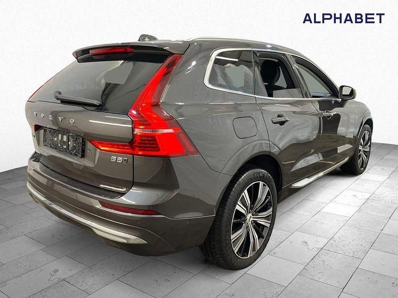 Gebraucht Volvo XC60 Ultimate 235 PS (172 kW) 2022 Platinum grey SUV