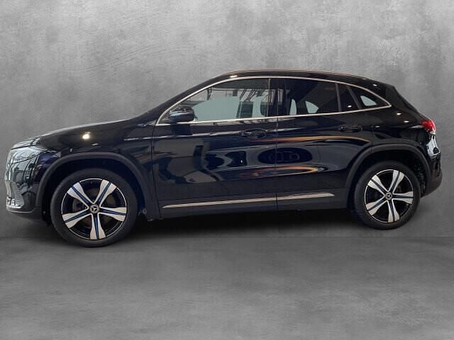 Gebraucht Mercedes EQA250 Progressive 139 kW (190 PS) 2021 Unilack nachtschwarz SUV