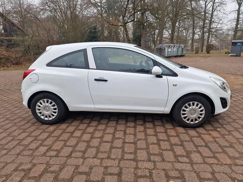 Brugt Opel Corsa Selection 69 HK (50 kW) 2012 Hvid Sedan