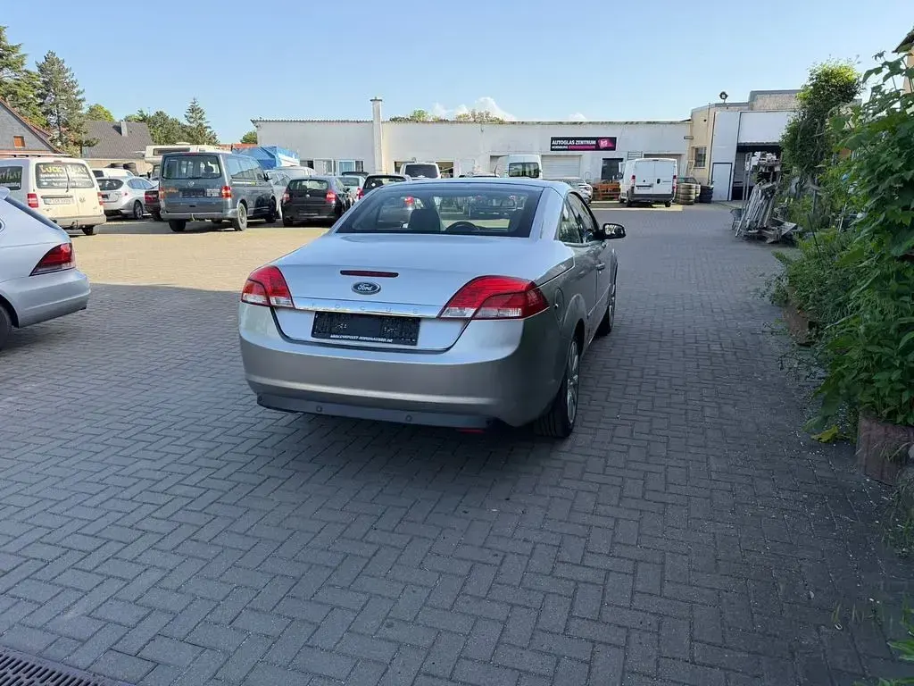 Occasion Ford Focus Cabriolet Titanium 136 ch (100 kW) 2008 Gris Cabriolet