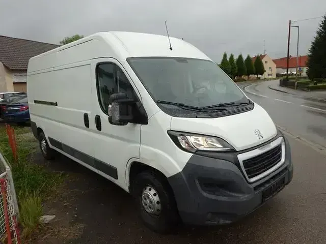 Gebraucht Peugeot Boxer 131 PS (96 kW) 2016 Andere Van