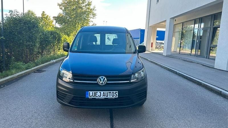Blau Gebraucht 2019 VW Caddy Maxi Van / Kleinbus | 8.990 € (Superpreis) - Bild 1/4