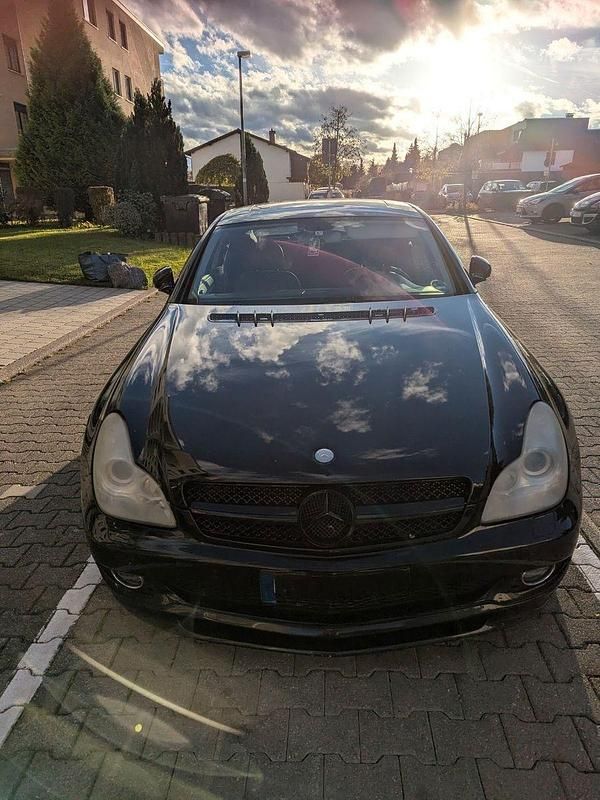 Schwarz Gebraucht 2005 Mercedes 350 Coupé | 11.000 € - Bild 1/4