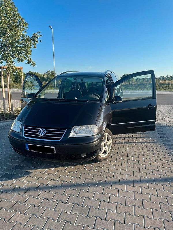 Schwarz Gebraucht 2003 VW Sharan Van / Kleinbus | 3.000 € (Teuer) - Bild 1/4