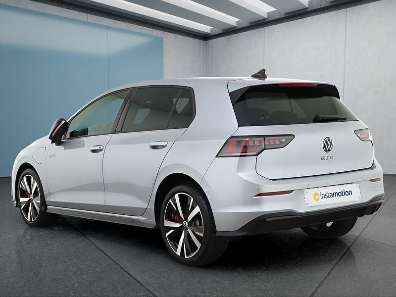 Gebraucht VW Golf VIII GTE 177 PS (130 kW) 2025 Silber Kleinwagen
