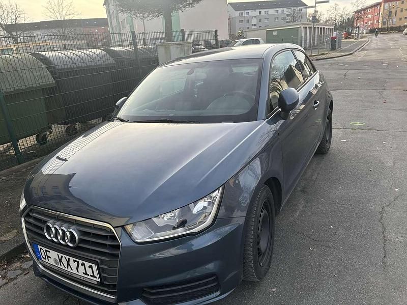 Gebraucht 2015 Audi A1 Attraction Kleinwagen | 9.200 € (Fairer Preis) - Bild 1/4