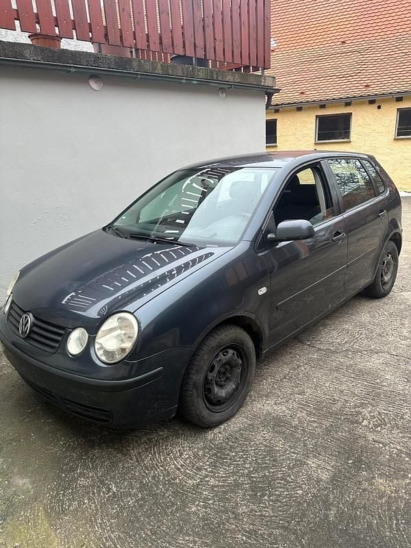 Blau Gebraucht 2005 VW Polo Kleinwagen | 500 € (Superpreis) - Bild 1/4
