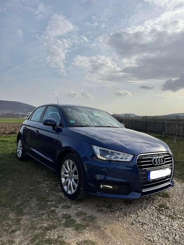 Gebraucht Audi A1 Design 90 PS (66 kW) 2018 Blau Kleinwagen