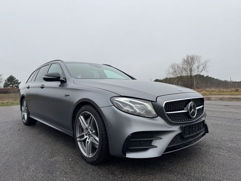Grau Gebraucht 2018 Mercedes E43 AMG AMG Limousine | 28.999 € (Fairer Preis) - Bild 1/4