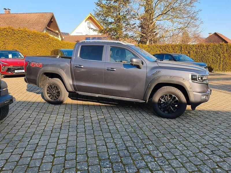 Neu Foton 4 173 PS (127 kW) 2026 Graumetallic SUV