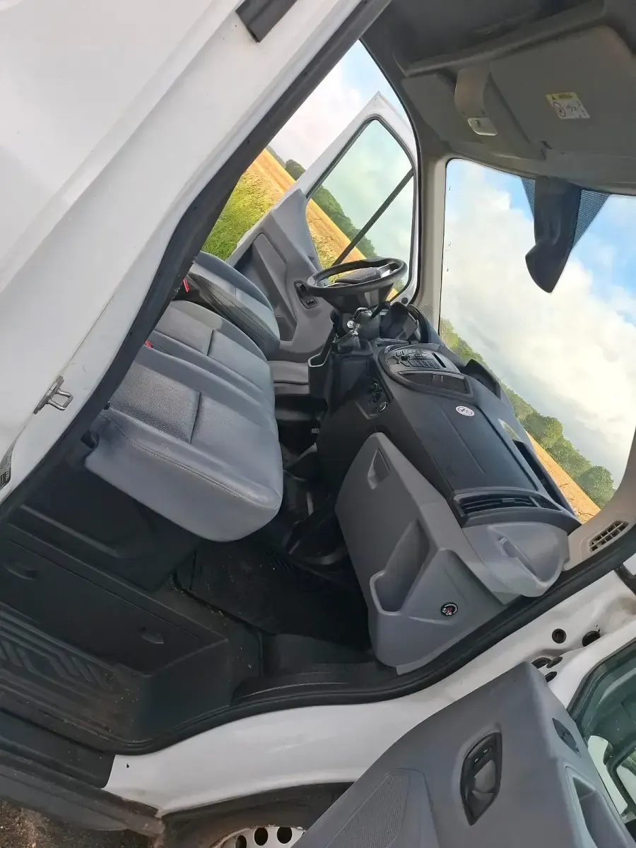 Gebraucht Ford Transit 130 PS (95 kW) 2016 Weiß Van / Kleinbus