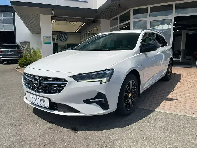 Gebraucht Opel Insignia Ultimate 174 PS (127 kW) 2020 Schneeweiss/summitwhite/arctic Limousine