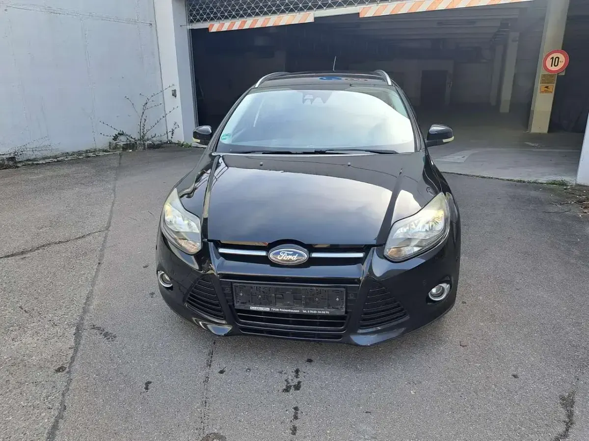 Usado Ford Focus Titanium 182 CV (133 kW) 2011 Negro Familiar