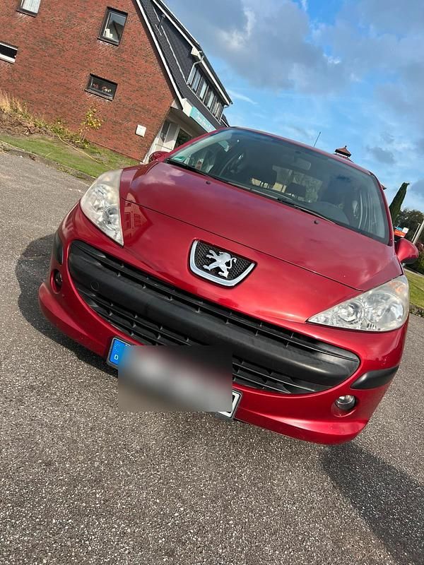 Rot Gebraucht 2005 Peugeot 207 Kleinwagen | 1.500 € (Fairer Preis) - Bild 1/4