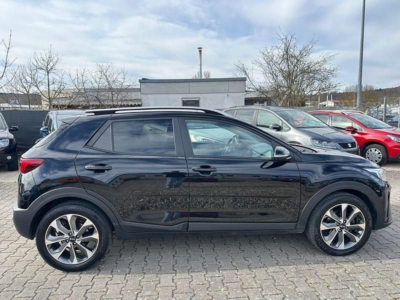 Gebraucht Kia Stonic Vision 120 PS (88 kW) 2018 Schwarz SUV
