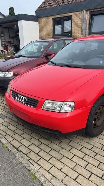 Rot Gebraucht 1997 Audi A3 Ambiente Kleinwagen | 600 € (Guter Preis) - Bild 1/4