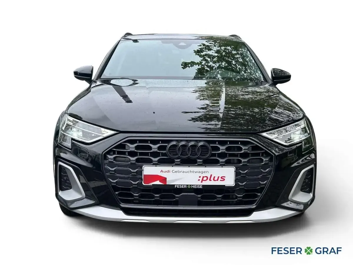 Używany Audi A3 Ambiente 204 KM (150 kW) 2025 Czarny Kombi