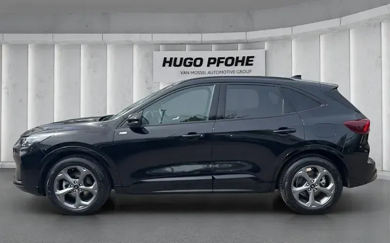 Gebraucht Ford Kuga ST-Line 186 PS (136 kW) 2025 Schwarz SUV