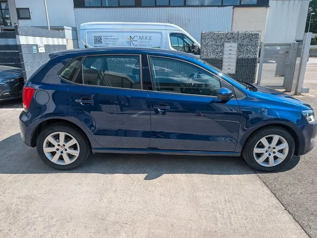 Gebraucht VW Polo 90 PS (66 kW) 2012 Shadow blue Kleinwagen