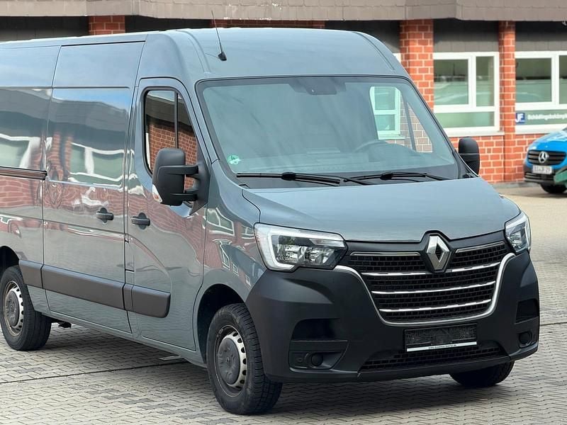 Gebraucht Renault Master 150 PS (110 kW) 2022 Grau Van / Kleinbus