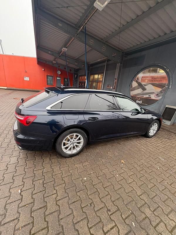 Gebraucht Audi A6 163 PS (119 kW) 2019 Blau Kombi