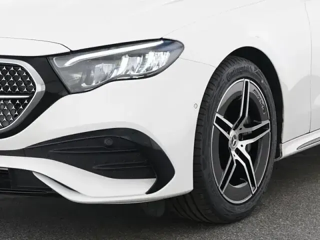 Gebraucht Mercedes E200 AMG 204 PS (150 kW) 2025 Unilack polarweiß Kombi