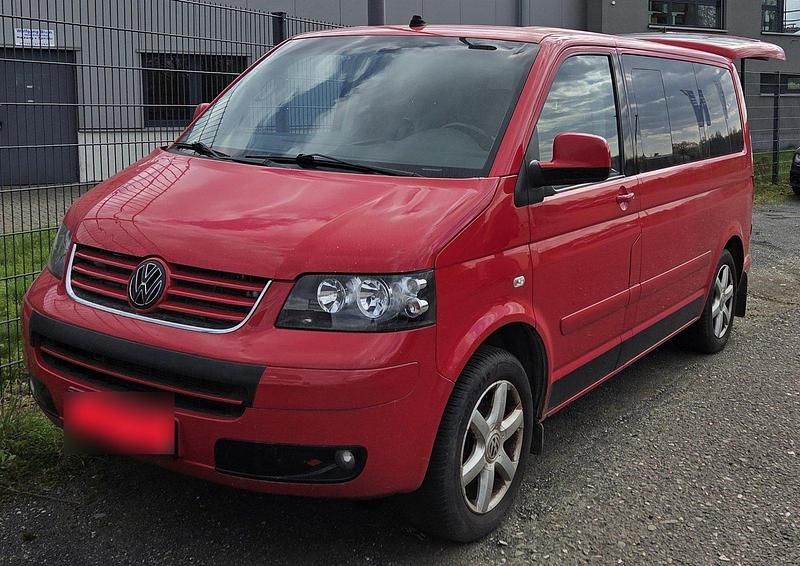 Second-hand VW T5 174 CP (127 kW) 2008 Roșu Van