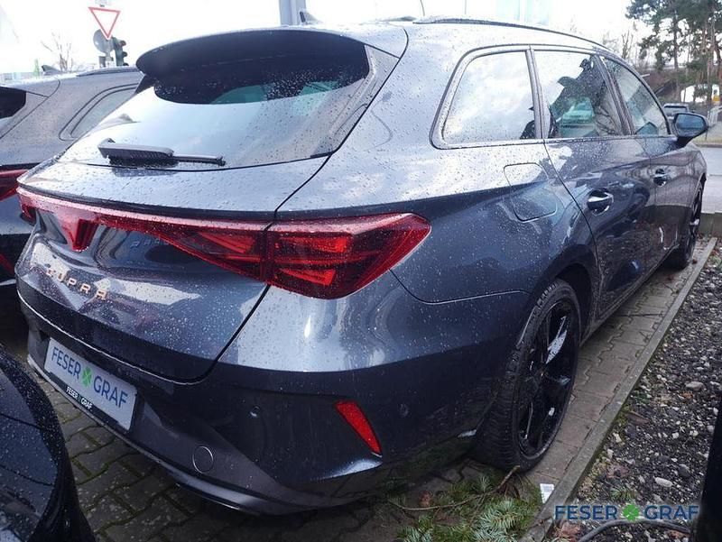 Gebraucht Cupra Leon 150 PS (110 kW) 2025 Magnetic grau metallic Kombi