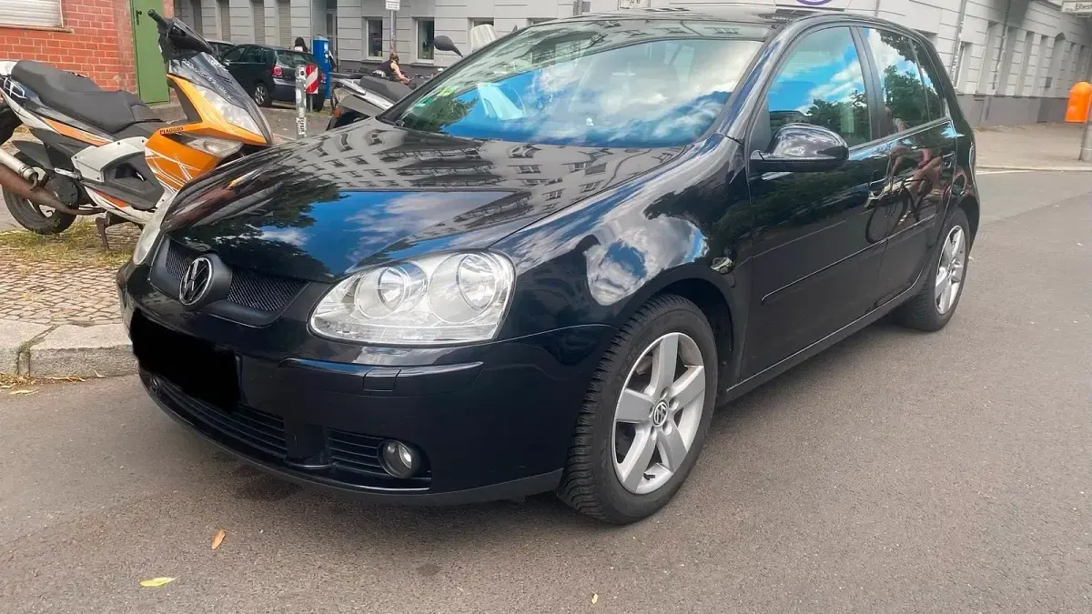 Gebraucht VW Golf V 102 PS (75 kW) 2008 Schwarz Kleinwagen