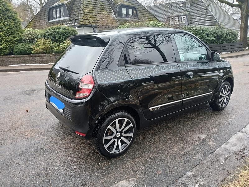 Gebraucht Renault Twingo 70 PS (51 kW) 2017 Schwarz Kleinwagen
