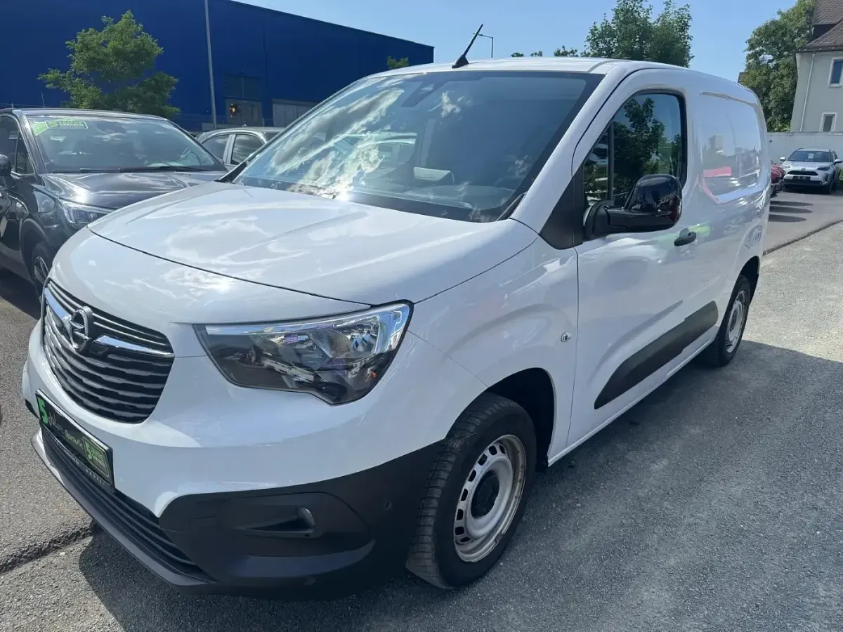 Gebraucht Opel Combo 102 PS (75 kW) 2024 Weiss Van / Kleinbus