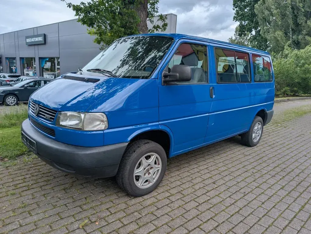 Gebraucht VW Multivan 102 PS (75 kW) 2001 Blau Van / Kleinbus