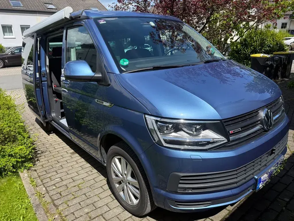 Gebraucht VW California Beach 150 PS (110 kW) 2017 Blau Van