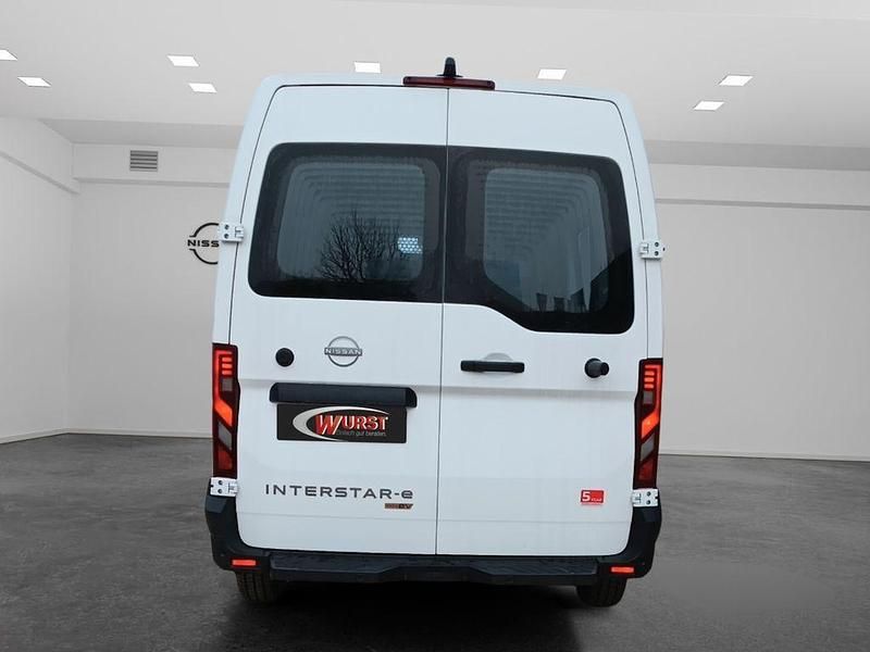 Gebraucht Nissan Interstar N-Connecta 194 PS (142 kW) 2025 Weiß Van