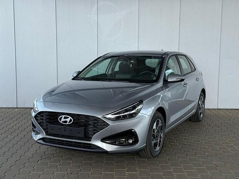 Silber Neu 2025 Hyundai i30 GO! Limousine | 20.990 € (Fairer Preis) - Bild 1/4