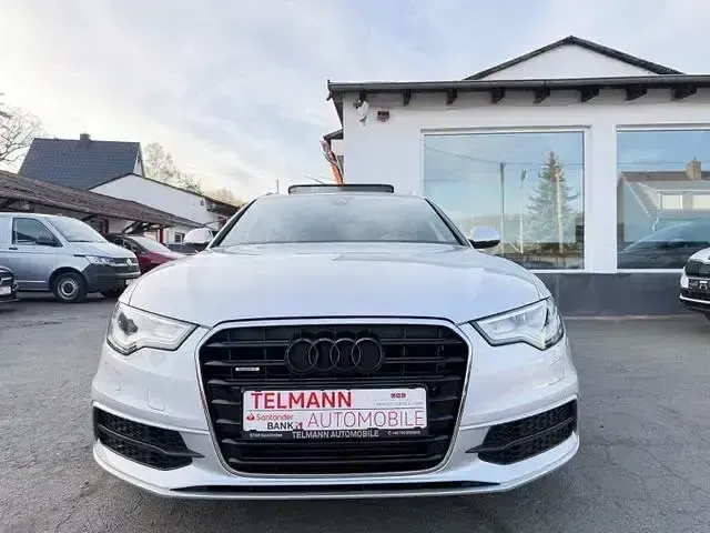 Gebraucht Audi A6 Ambiente 326 PS (239 kW) 2014 Rot Kombi