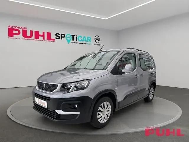 Gebraucht Peugeot Rifter 110 PS (80 kW) 2019 Grau artense/typ aussenverkle Van / Kleinbus