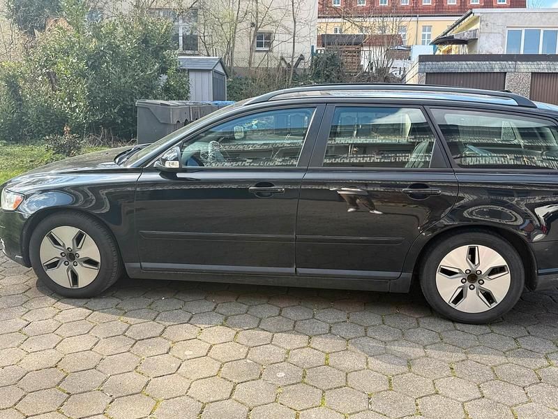 Gebraucht Volvo V50 109 PS (80 kW) 2009 Schwarz Kombi